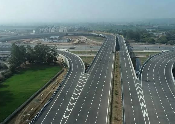 3-lane-elevated-highway