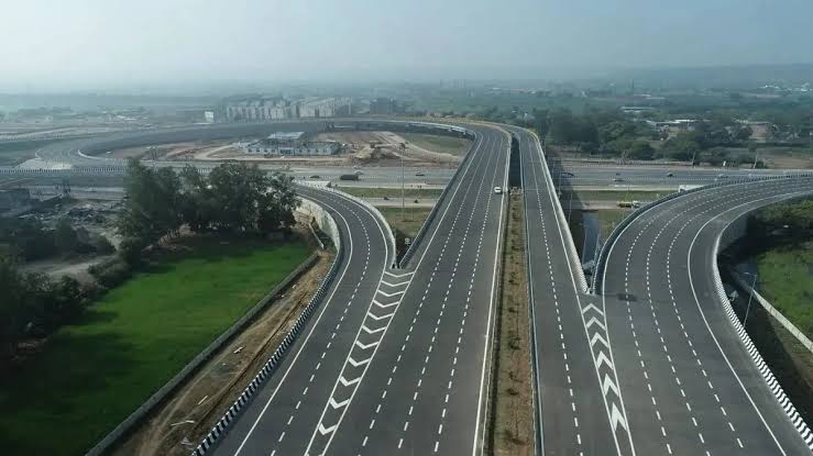 3-lane-elevated-highway